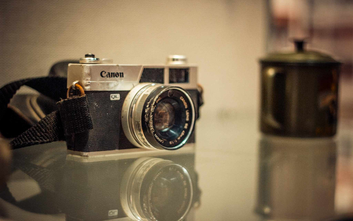 Chiếc máy ảnh được cố Đại tướng Nguyễn Chí Thanh sử dụng trong chiến trường miền Nam từ năm 1964-1966.