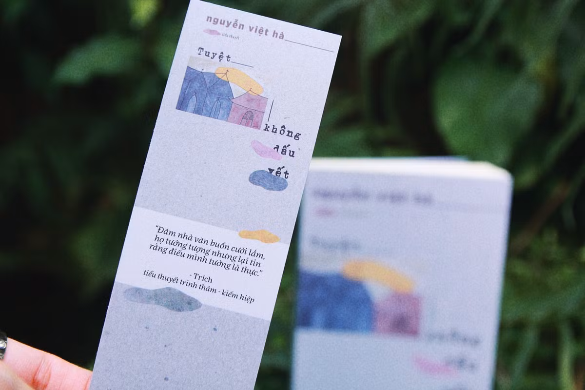 Lời giới thiệu của tác phẩm cho biết đây là thể loại "tiểu thuyết trinh thám - kiếm hiệp…" (Ảnh: NXB Trẻ).