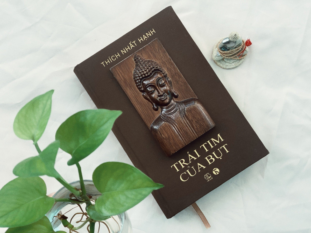 Cuon sach 'Trai tim cua But' mung ngay Tiep noi Thien su Thich Nhat Hanh