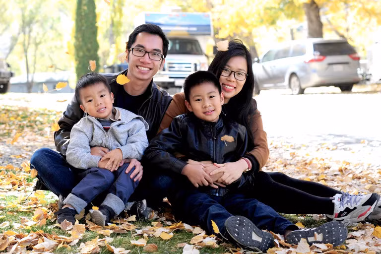 Hanh trinh tro thanh giao su tai My cua chang trai xu Nghe-Hinh-2