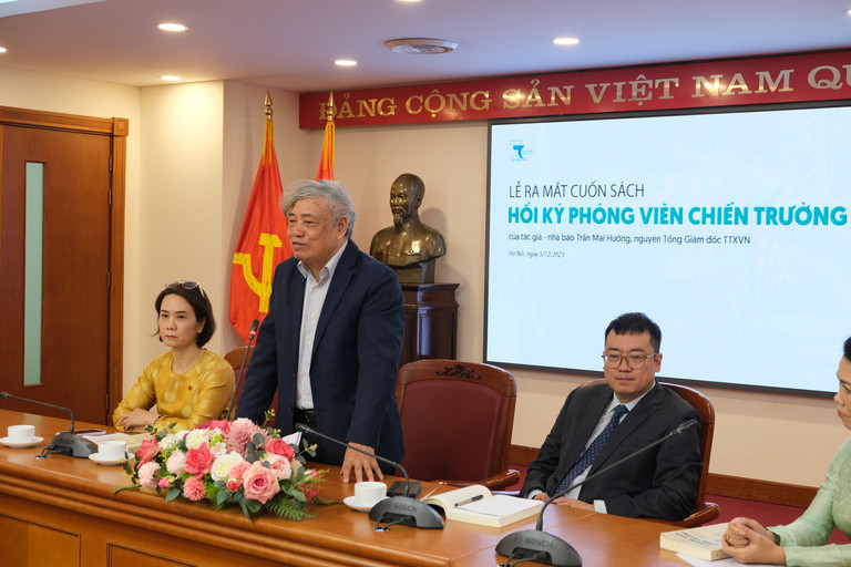 Nhung nguoi chep su bang mau trong lua dan-Hinh-3