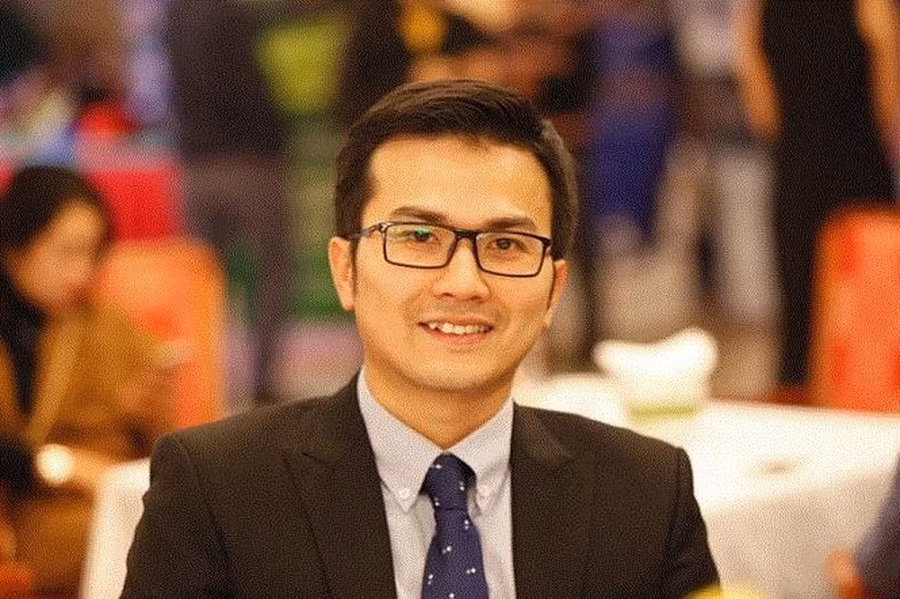 Giao su tre nhat 39 tuoi cung tung la Pho giao su tre nhat