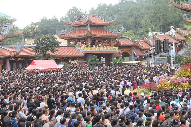 Chùa được xây cách đây 300 năm, từ năm Ất Dậu 1706 triều vua Lê Dụ Tông do vị sư tổ đầu tiên khai sáng là Đại thiền sư Ma Ha Sa Môn Tuệ Bích Phổ Giác. Chùa gốc hiện nay không còn.