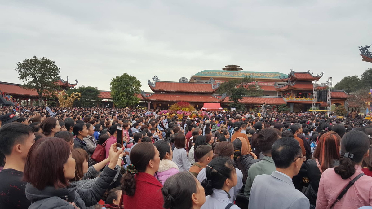 Tuy nhiên, được sự quan tâm của chính quyền, ngành chức năng, đặc biệt là tấm lòng hảo tâm của các phật tử, của nhân trong nước và kiều bào ta ở nước ngoài đã đóng góp xây dựng chùa ngày càng khang trang hưng thịnh.