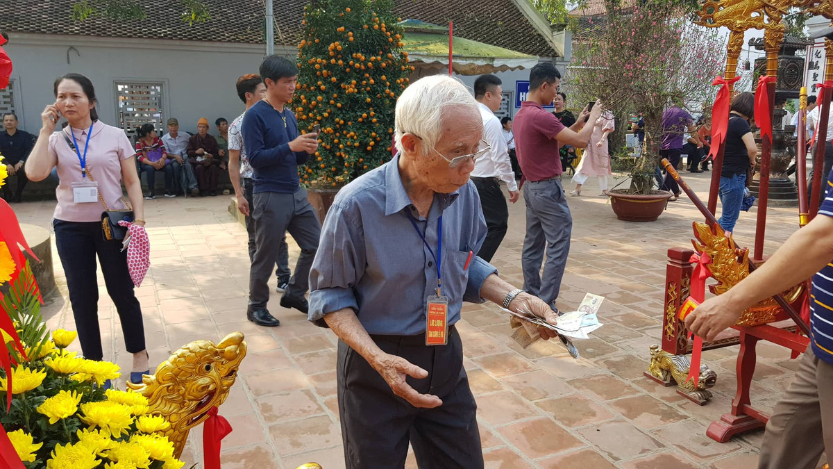 Rồi mang đi nơi khác.