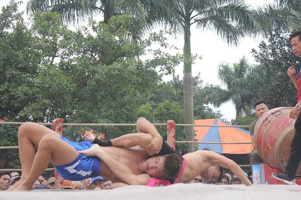 Một cảnh vật gay cấn.