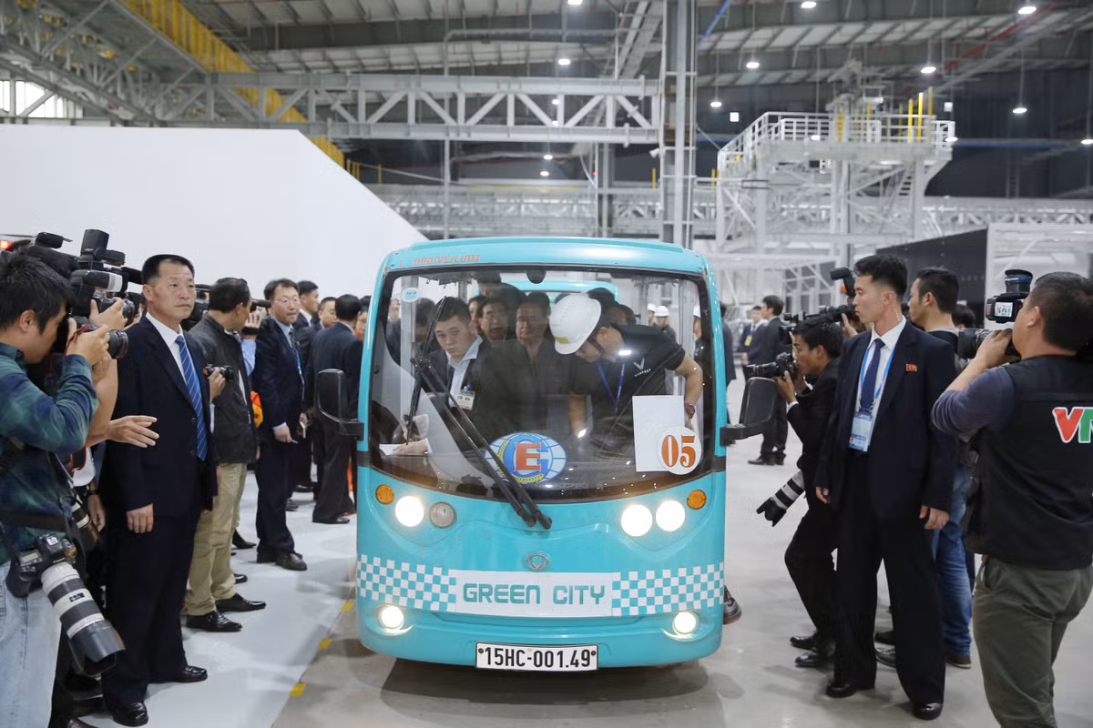 Rất đông báo chí quan tâm sự kiện này.