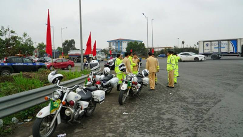 Các đơn vị tập rượt trong không khí khẩn trương, nghiêm túc.