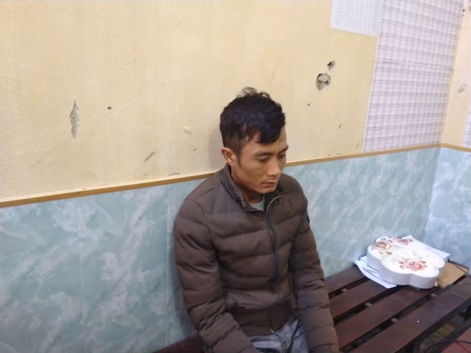 Bat khan cap doi tuong hiep dam nu sinh di hoc ve o Hai Duong