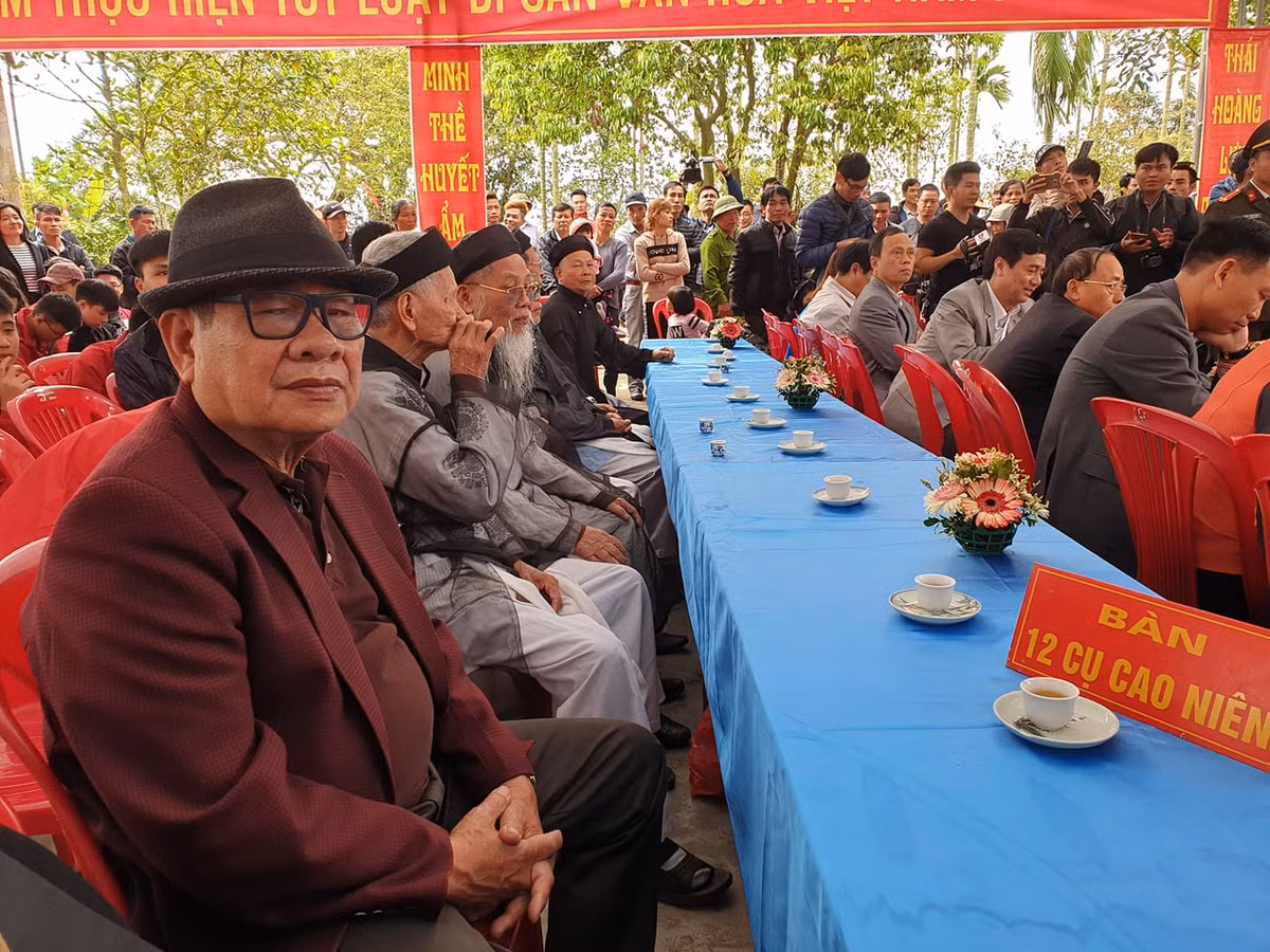 “Năm nay mặc dù lễ hội tổ chức bình thường, không được như năm ngoái nhưng sau khi làm lễ hịch thề xong, các đồng chí lãnh đạo xã sẽ đứng ra hứa trước cửa thánh hoàn thành nhiệm vụ để nâng tầm của lễ hội lên, đó là cái mới của năm nay” – ông Năm cho biết thêm.