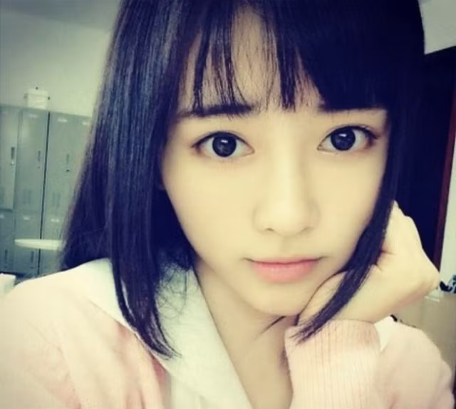 Nhung hot girl tren mang duoc phong nu than vi qua dep hinh anh 12