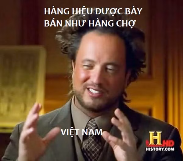 Thế nhưng trong các cuộc giảm giá mạnh sau đó, kịch bản chen lẫn vẫn được lặp lại.