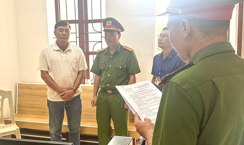 “Nổ” quen biết lãnh đạo, lừa chạy dự án chiếm đoạt tiền tỷ “No” quen biet lanh dao, lua chay du an chiem doat tien ty