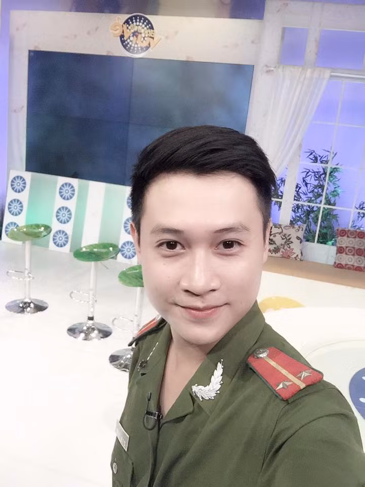 Là một 9X năng động, Nguyễn Lộc đến với nghề diễn viên một cách rất tình cờ. Anh chàng vô tình được các đạo diễn, người giàu chuyên môn để ý sau một lần đi hỗ trợ bạn thi tuyển lớp diễn viên truyền hình.