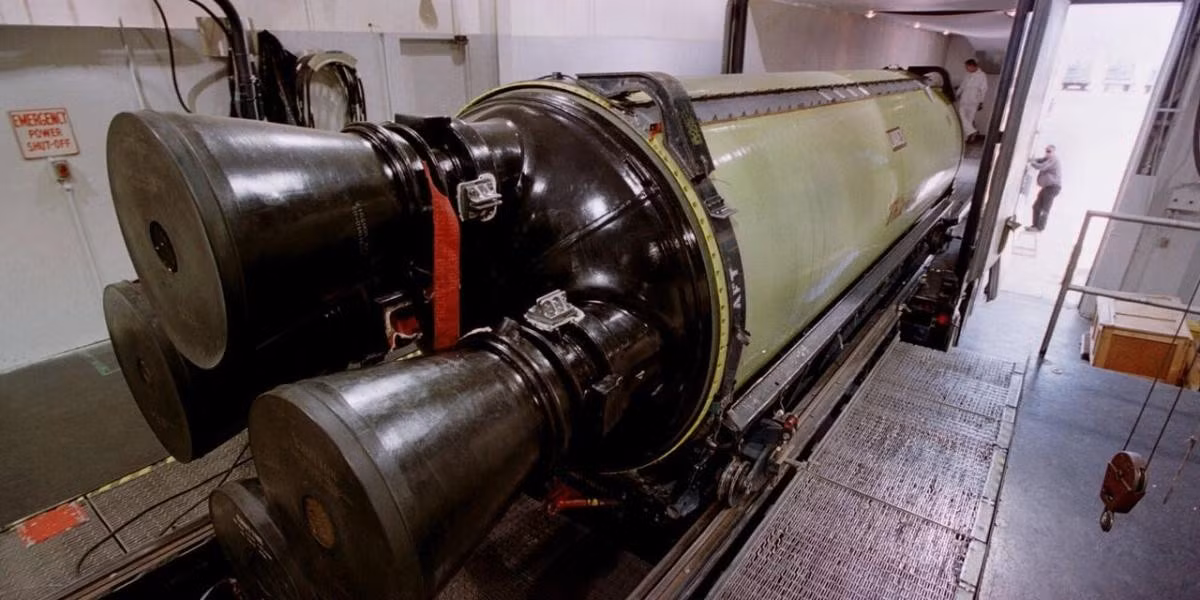 Lầu Năm Góc và Hội đồng Tham mưu trưởng Liên quân sẽ xem xét mọi yêu cầu của chương trình, bao gồm số lượng tên lửa họ dự định mua (theo kế hoạch sơ bộ - 659 quả đạn, bao gồm cả tên lửa thử nghiệm).