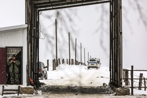 Tình báo quân đội Ukraine cũng xác nhận, một cuộc trao đổi tù nhân đã được lên kế hoạch vào hôm 24/1. Cơ quan này cũng cho biết, Kiev đang kiểm tra thông tin do phía Nga đưa ra.