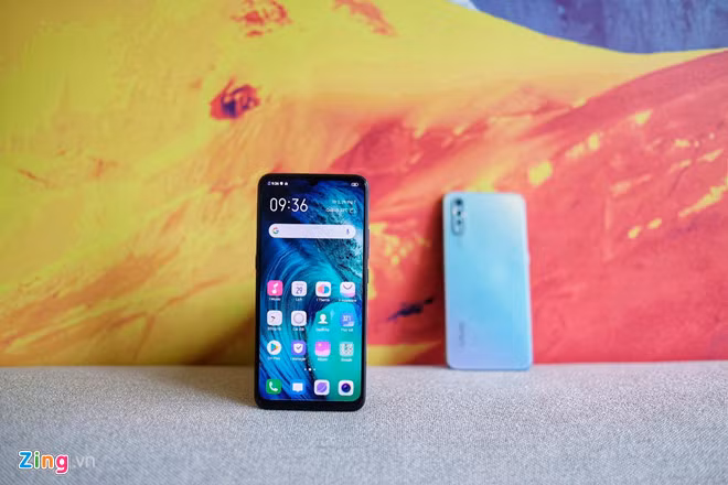 Giao diện chụp ảnh của máy đơn giản với nhiều chế độ chụp như làm đẹp, HDR, xoá phông và góc rộng…