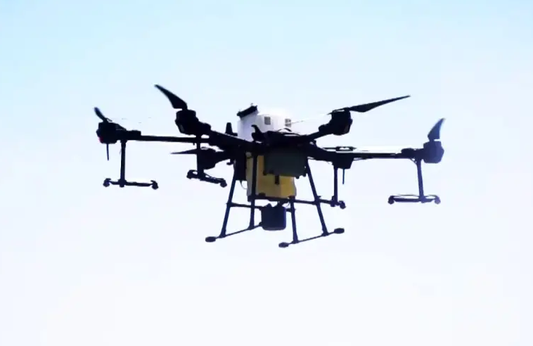 Ngoài nhiệm vụ tấn công, UAV "Ma cà rồng" còn được sử dụng để làm phương tiện vận chuyển hàng hóa. Hồi tháng 6/2023, Ukraine tiết lộ đã dùng mẫu UAV này để chuyển hàng cứu trợ cho người dân ở bờ đông sông Dnieper.