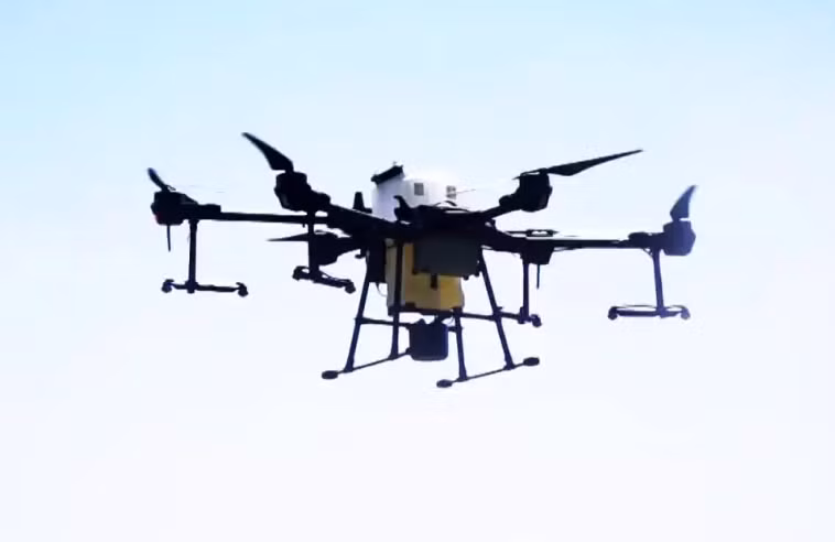 Ngoài nhiệm vụ tấn công, UAV "Ma cà rồng" còn được sử dụng để làm phương tiện vận chuyển hàng hóa. Hồi tháng 6/2023, Ukraine tiết lộ đã dùng mẫu UAV này để chuyển hàng cứu trợ cho người dân ở bờ đông sông Dnieper.