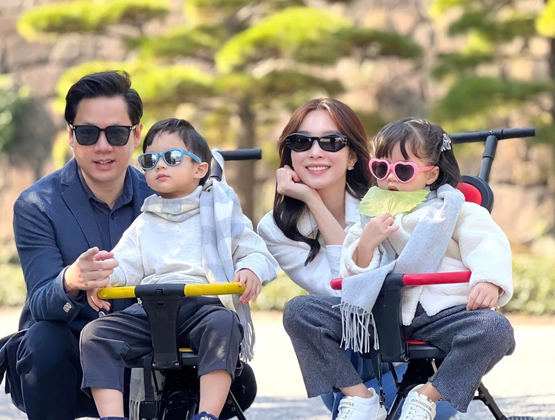 Thu Thảo khoe không ít hình ảnh các con.