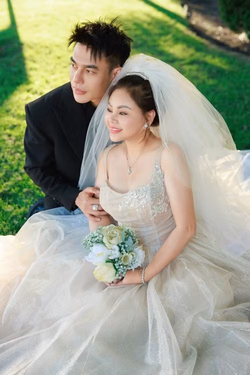 Còn Lê Dương Bảo Lâm có tổ ấm hạnh phúc bên Quỳnh Quỳnh và ba con.