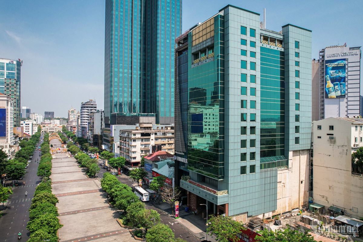 Trung tâm dịch vụ văn phòng VTP tại tòa nhà VTP Building (8 Nguyễn Huệ, quận 1, TP.HCM) nằm trong số các dự án trên "đất vàng" Nguyễn Huệ liên quan đến Vạn Thịnh Phát.