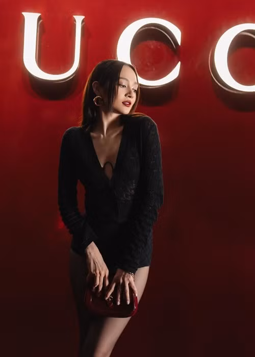 Nữ ca sĩ cũng tích cực tham gia các sự kiện. Ảnh: FBNV.