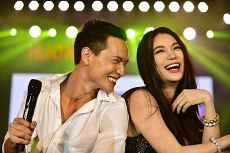 Ngày còn mặn nồng, Trương Ngọc Ánh mong kết thúc có hậu với Kim Lý. “Lâu nay tôi và Kim Lý chưa bao giờ lên báo nói thế này thế kia bởi đó là những chuyện rất cá nhân giữa hai người. Nhưng đa số khán giả và fan của tôi lẫn Kim Lý đều mong tình cảm đó trở thành cái gì đó đẹp và kết thúc có hậu và tôi cũng mong như vậy”, nữ diễn viên chia sẻ trên Vietnamnet. Ảnh: Vietnamnet.