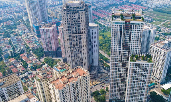 Phia sau man tang gia phi ma cua chung cu Ha Noi