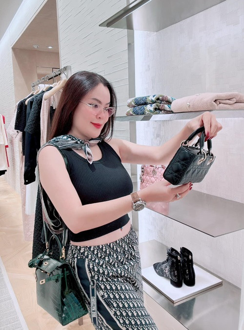 Ly hôn chồng đại gia, Phương Lê vẫn sống sang chảnh.