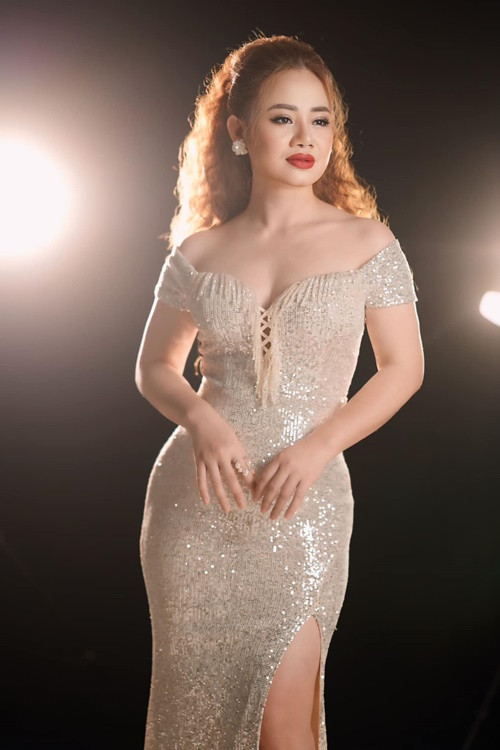 Theo Znews, ca sĩ Lương Ngọc Diệp qua đời vì bệnh hiểm nghèo ở tuổi 37.