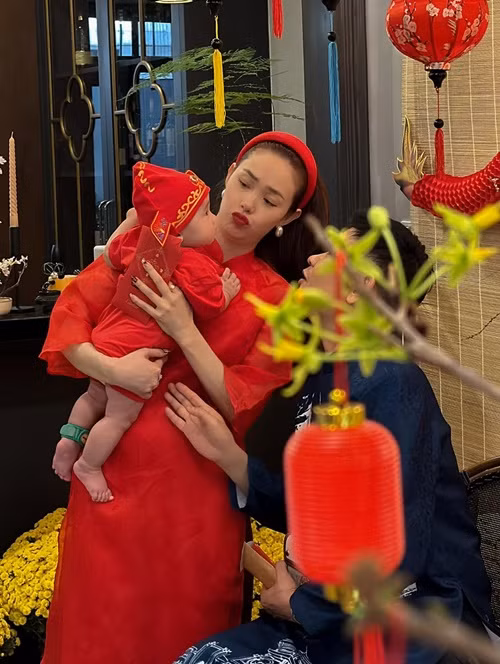 Minh Hằng tôn trọng quyết định của chồng.