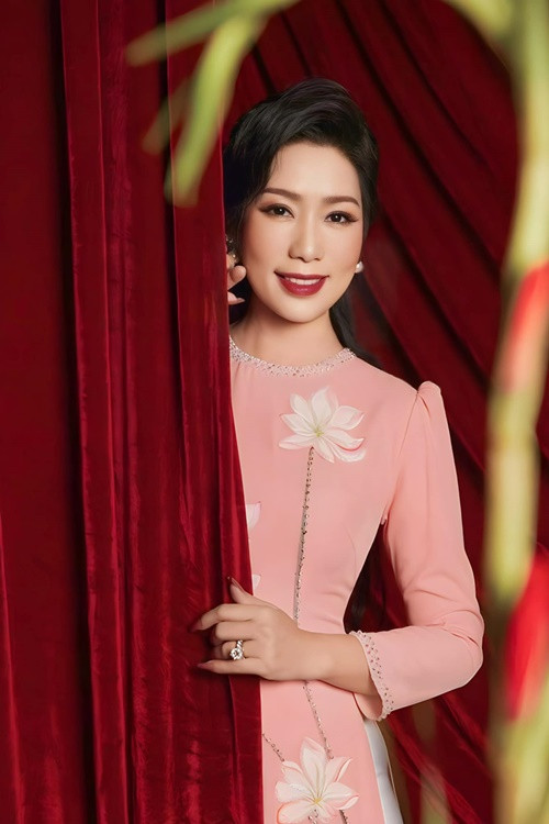 Su nghiep, tinh duyen vien man cua Trinh Kim Chi