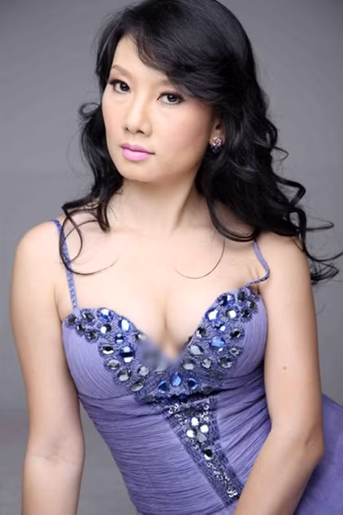 Nhan sắc quyến rũ của Mỹ Uyên thời thanh xuân. Ảnh: Dân Việt.