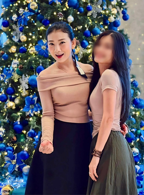 Ngoài yoga, Mỹ Uyên còn đi bộ, đạp xe. Ảnh: FBNV.