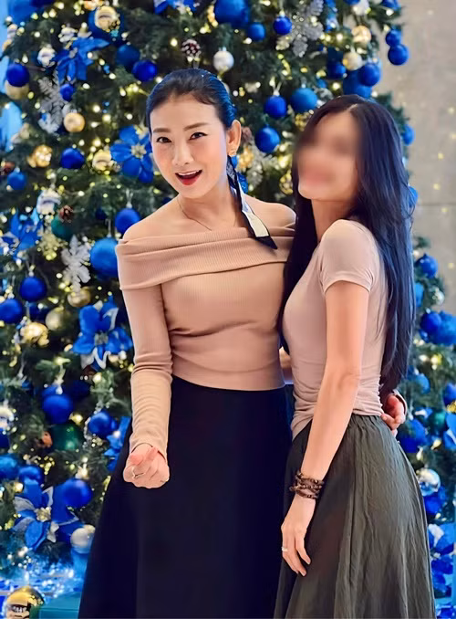 Ngoài yoga, Mỹ Uyên còn đi bộ, đạp xe. Ảnh: FBNV.