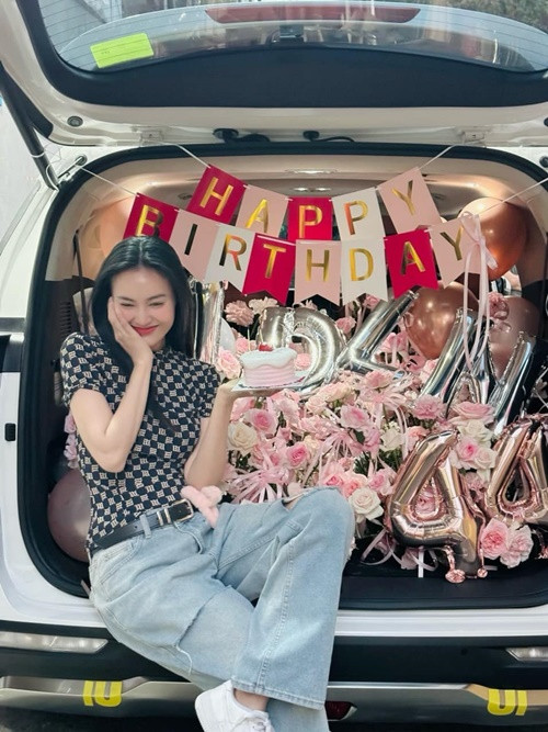 Ở tuổi 34, Lan Ngọc có sự nghiệp thành công. Cô còn giàu có, sống sang chảnh. Nữ diễn viên chia sẻ, cô sẽ du học vào tháng 5 tới.