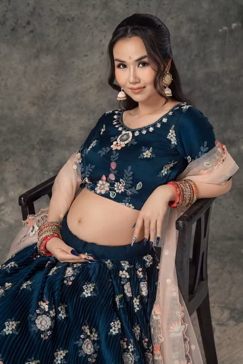 Võ Hạ Trâm tiết lộ phản ứng của chồng người Ấn Độ và con gái đầu lòng khi biết tin vui.