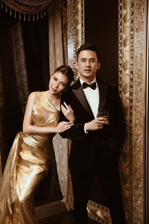 Còn Thúy Diễm chia sẻ: "Trong gia đình, không phải là tôi ăn hiếp chồng hay anh Thành sợ vợ. Tiêu chí của vợ chồng tôi là cùng nhường nhịn lẫn nhau, ai nói đúng thì mình nghe. Thường tôi nói đúng nhiều hơn nên anh Thành hay nghe lời tôi".