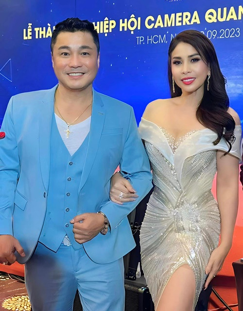 Lý Hương thi thoảng xuất hiện trong các gameshow, đi làm từ thiện. Ảnh: FBNV.