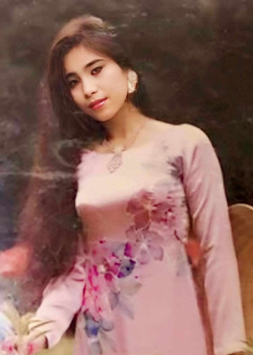 Năm 2001, Lý Hương kết hôn rồi sang Mỹ cùng chồng. Khi hôn nhân tan vỡ, cô và chồng cũ mâu thuẫn về quyền nuôi con. Vướng kiện tụng, Lý Hương bị buộc xa con gái Princess Lam 12 năm. Ảnh: Thế Giới Điện Ảnh.