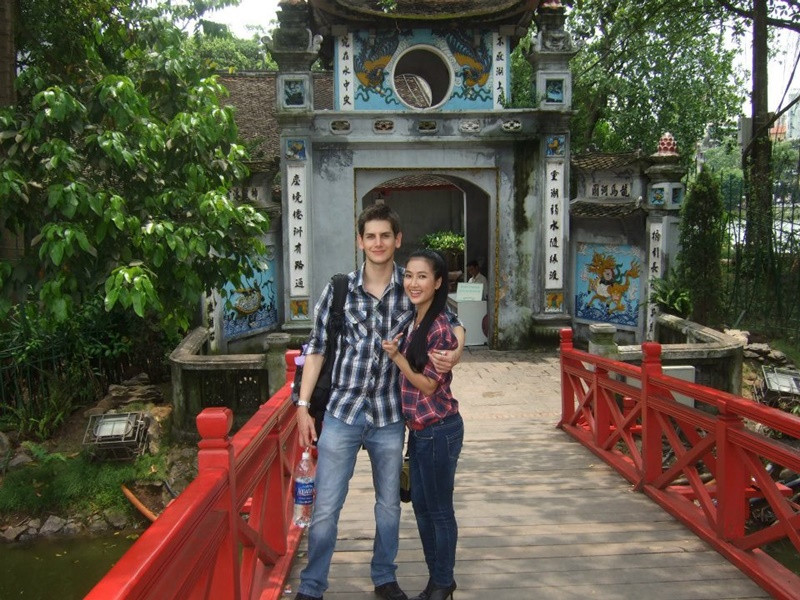 Chuyện tình 13 năm của “nữ hoàng phim xưa” Quỳnh Lam và bạn trai Chuyen tinh 13 nam cua “nu hoang phim xua” Quynh Lam va ban trai