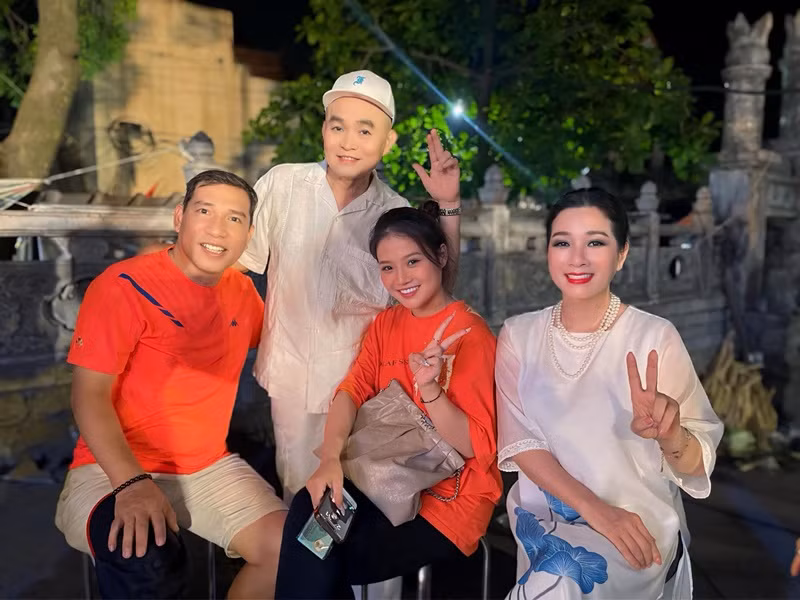 Thanh Thanh Hiền có cuộc sống đầy bình yên ở tuổi 55.