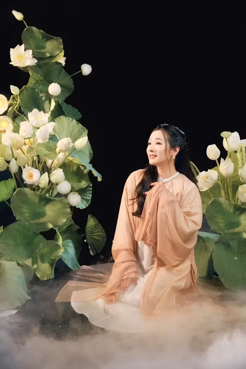 Nữ nghệ sĩ đã lấy lại thăng bằng sau 4 năm ly hôn.