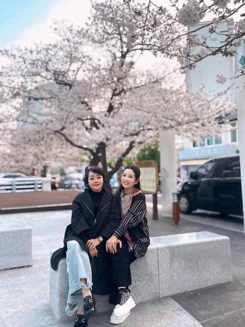 Thanh Thanh Hiền còn dành thời gian rảnh rỗi bên những người bạn thân thiết.