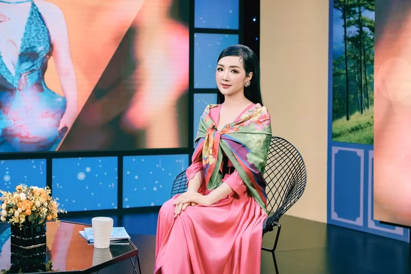 Trong cuộc phỏng vấn với Dân Việt, Giáng My cho biết, cô là người nghiện công việc.