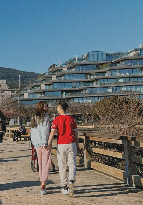 Trên trang cá nhân, Diễm Hương và Thanh Duy liên tục đăng tải những khoảnh khắc ngọt ngào bên nhau.