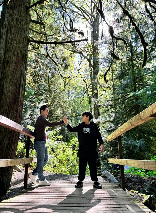 Con trai Diễm Hương luôn kính trọng và gọi Thanh Duy là ba.