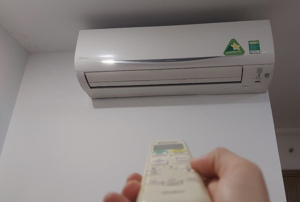 Chuyên gia EVN bày cách tiết kiệm điện khi dùng điều hòa Chuyen gia EVN bay cach tiet kiem dien khi dung dieu hoa