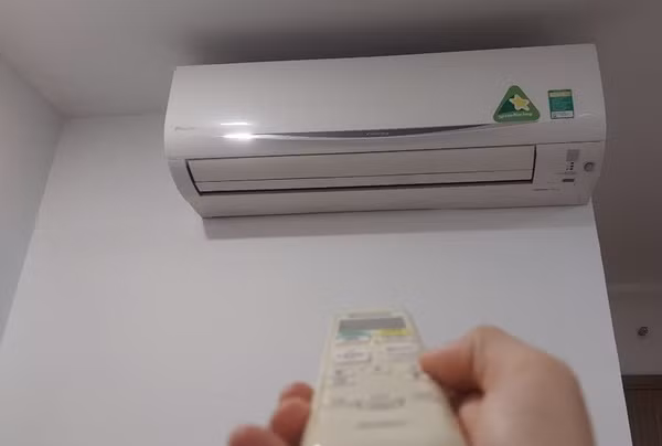 Chuyên gia EVN bày cách tiết kiệm điện khi dùng điều hòa Chuyen gia EVN bay cach tiet kiem dien khi dung dieu hoa